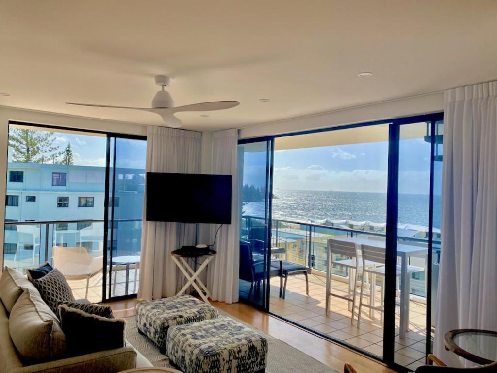 Kings Row Apartments Калундра Екстериор снимка